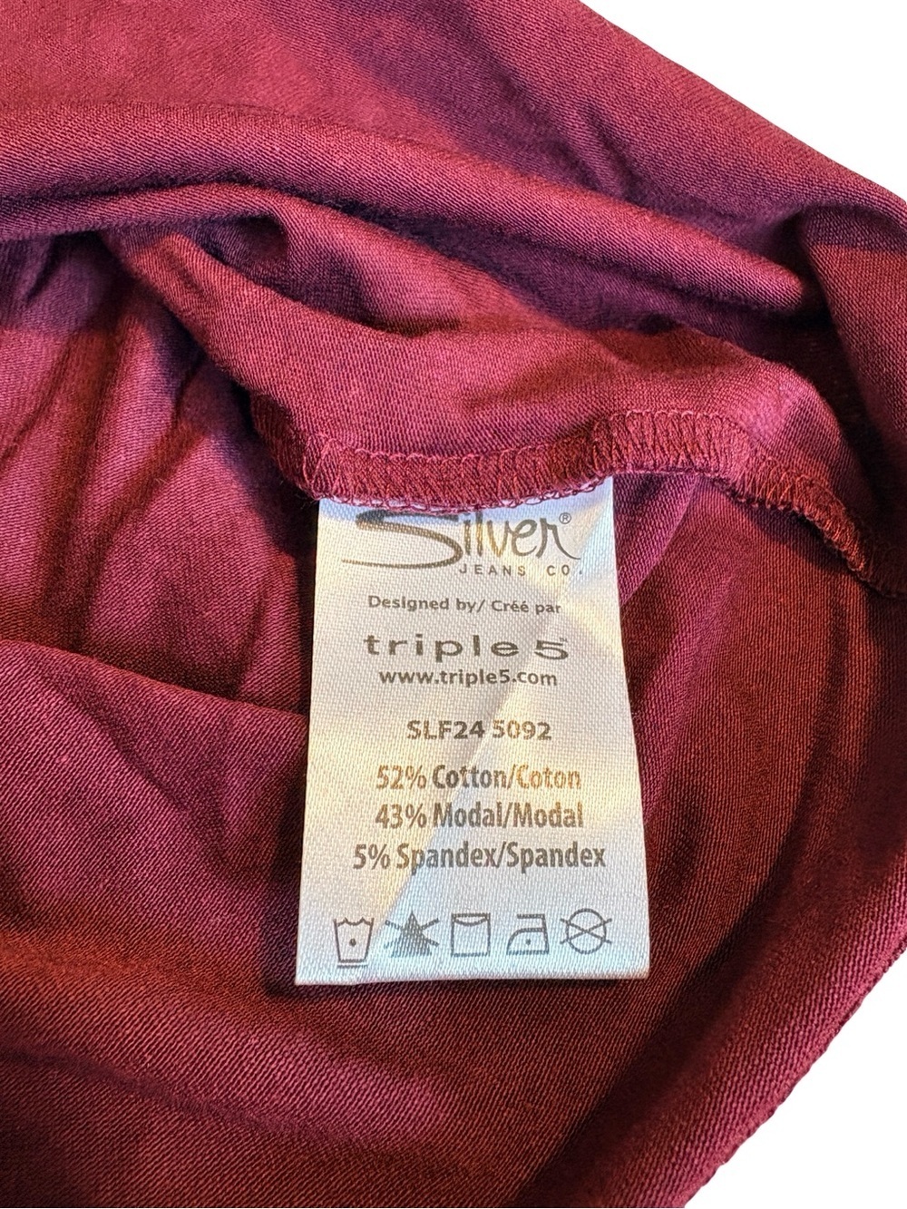 Silver Jeans Co Burgundy Cropped Graphic Tee Size M Y2K Logo T-Shirt - Picture 10 of 10